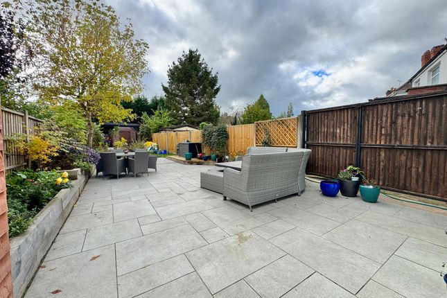 4 Brookdale Road, Nuneaton photo 2