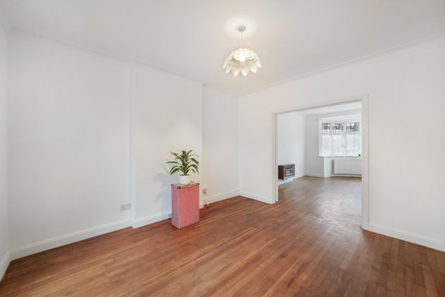 42 Northumberland Road, Harrow, Greater London photo 2