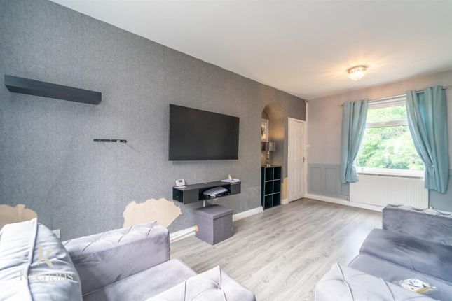 25, Pendle Close, Bacup photo 4