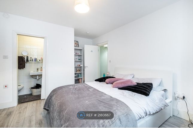 Thumbnail Terraced house to rent in Tollington Park, London