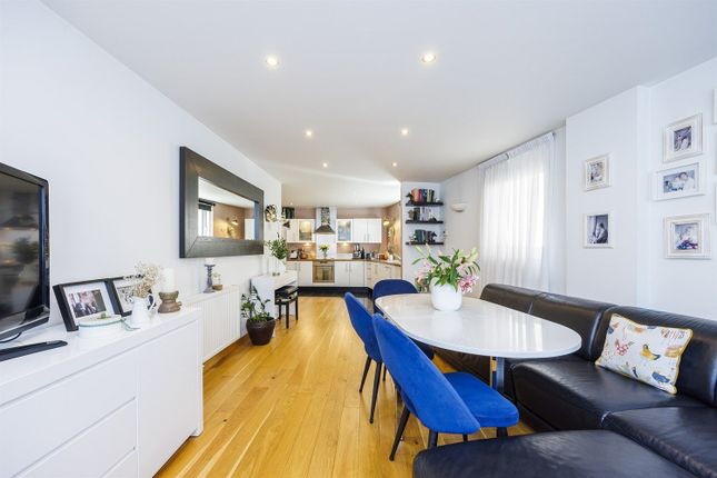 Flat for sale in Oceanis Apartments, 19 Seagull Lane, London