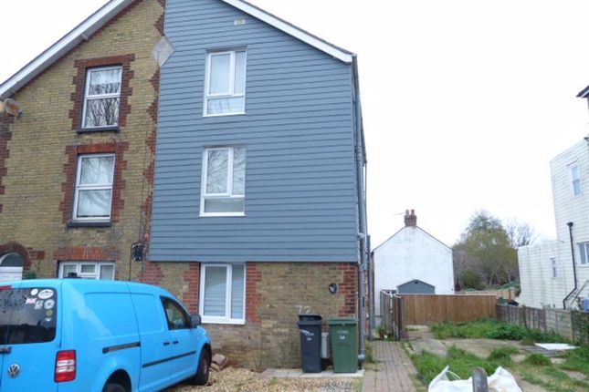 Thumbnail Property to rent in Victoria Road, Cowes