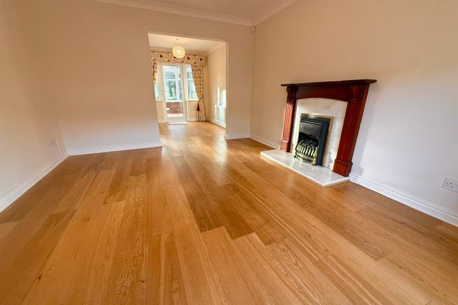 10, Portmarnock Close, Macclesfield photo 2