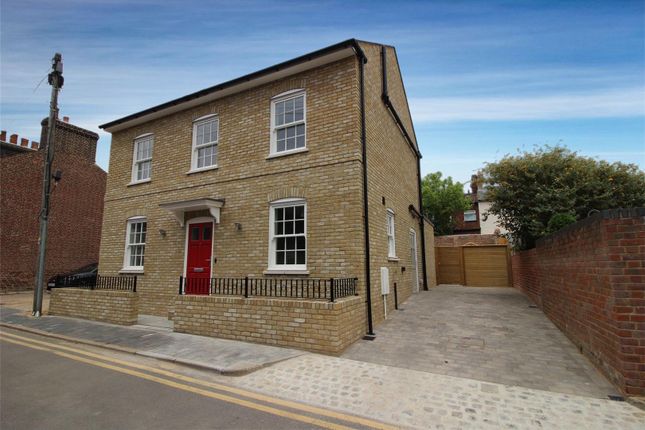 Thumbnail Detached house for sale in Temperance Street, St.Albans
