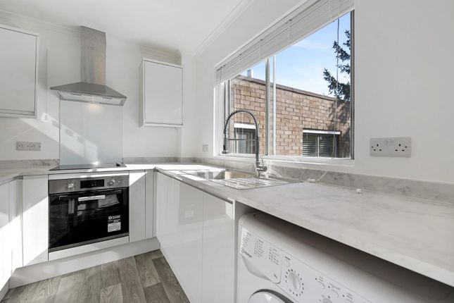 23, Grenville Court, Kent Avenue, Ealing photo 4