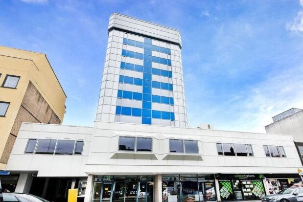Thumbnail Flat to rent in 292-298 High Street, Slough