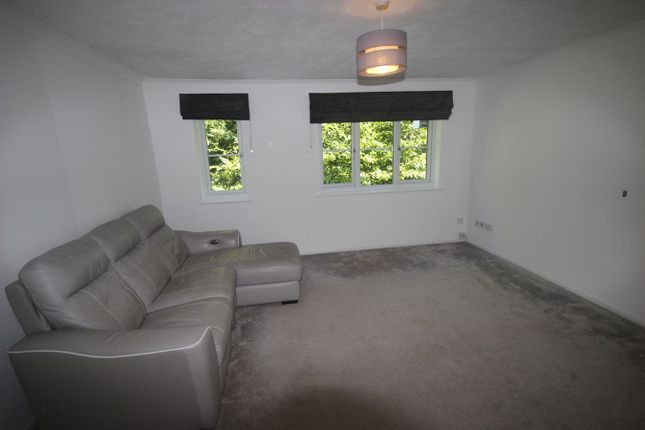 18, Derwent Close, Amersham photo 4