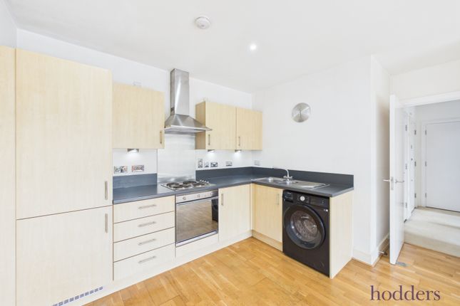 Flat 4, Liberty House,, Guildford Street, Chertsey photo 4