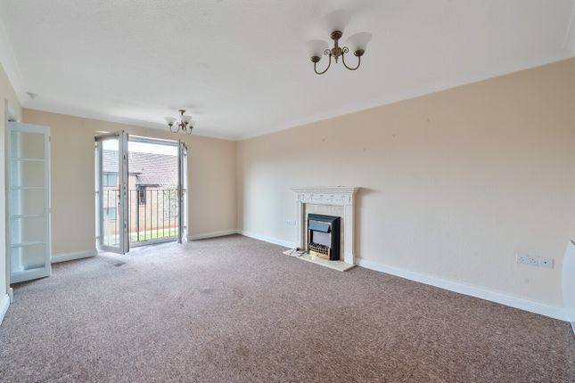 24, Orchard Court, Stonehouse photo 2