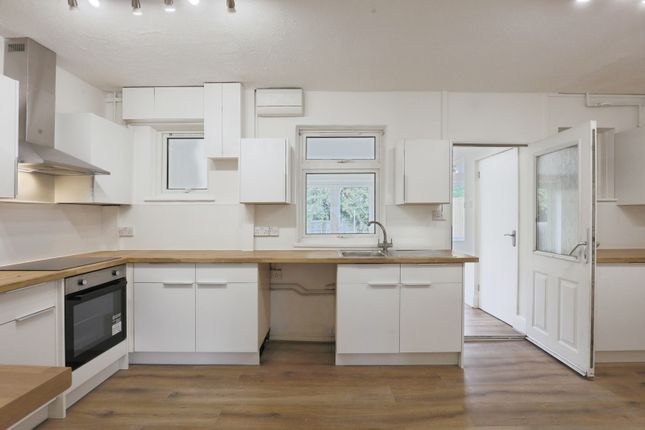 2, Badsey Road, Broadway photo 3