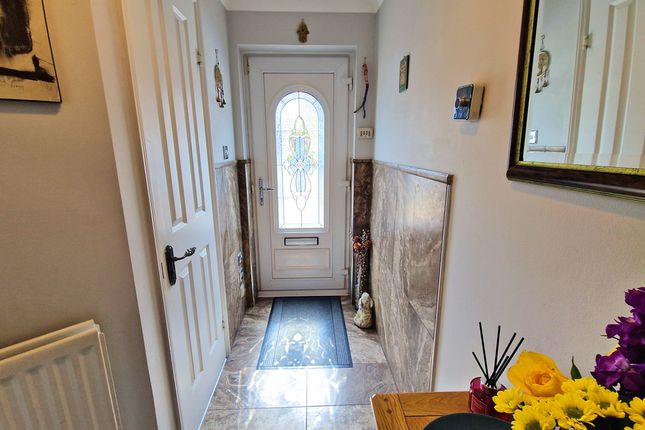 13, TON VIEW, KENFIG HILL photo 3