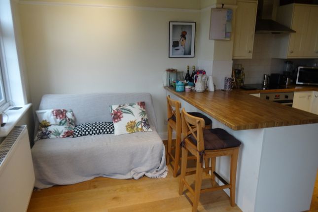73a,, Old London Road, Kingston upon Thames photo 5