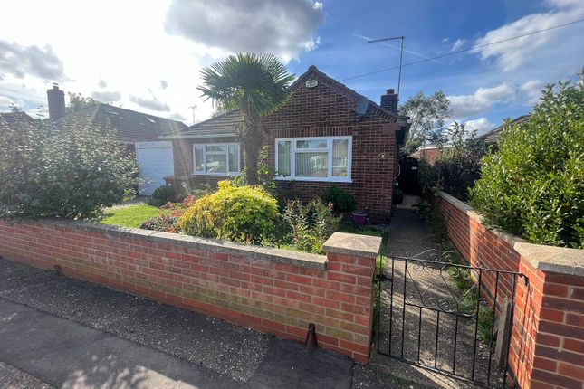 Thumbnail Bungalow to rent in Wright Avenue, Stanground, Peterborough