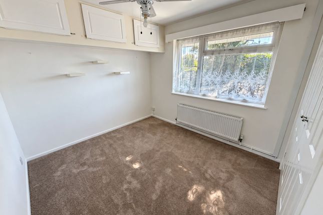 30, Fairford Road, Highbridge photo 4