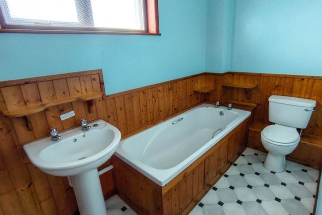 5, Lundy Drive, Bude photo 5