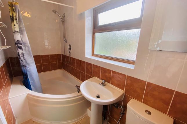 Thumbnail Semi-detached house to rent in Chain Lane, Littleover, Derby