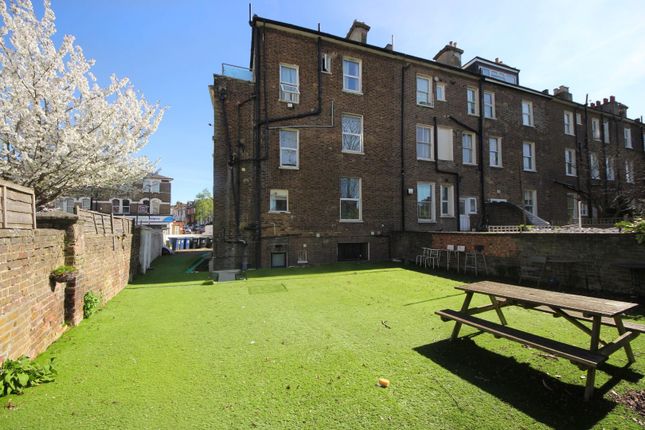 181, Horn Lane, London photo 4