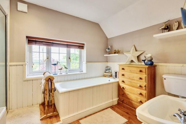 Cottage for sale in Wrecclesham Hill, Wrecclesham