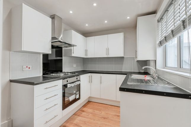 93, Raglan Road, Lancashire photo 2