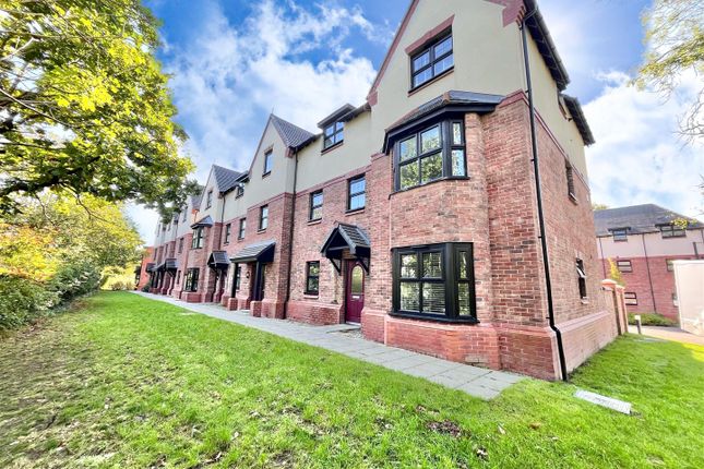 Thumbnail Flat for sale in Pedley Drive, Wilmslow