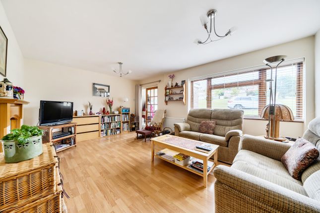 81, Rhoshendre, Aberystwyth photo 2