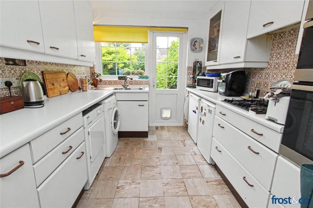 16, Copeland Drive, Dorset photo 4