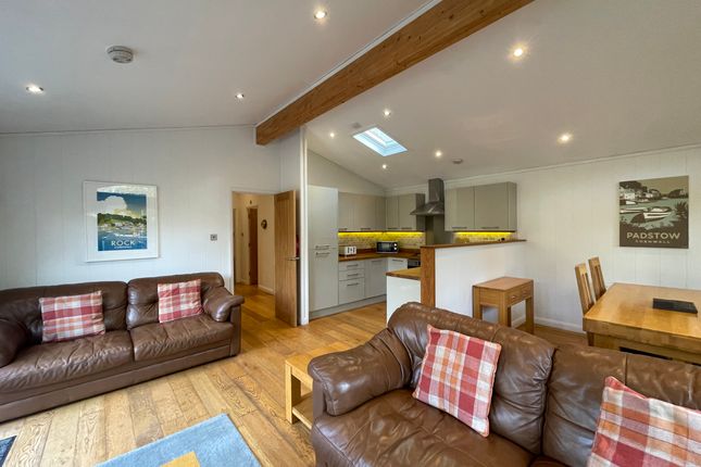 Lodge for sale in Millars Island, Stonerush Lakes, Lanreath, Looe, Cornwall
