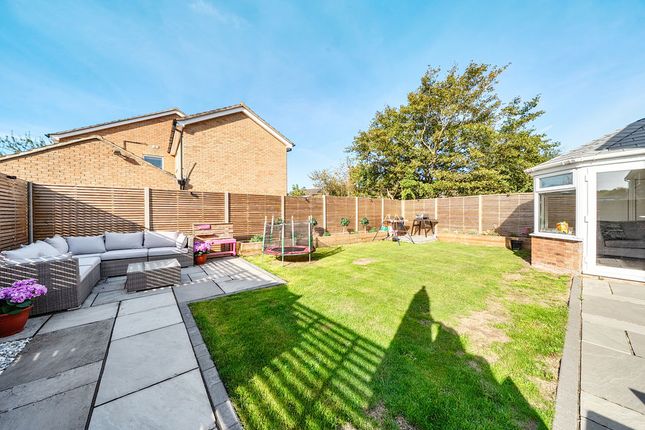 17, Marlow Way, Bedford photo 4
