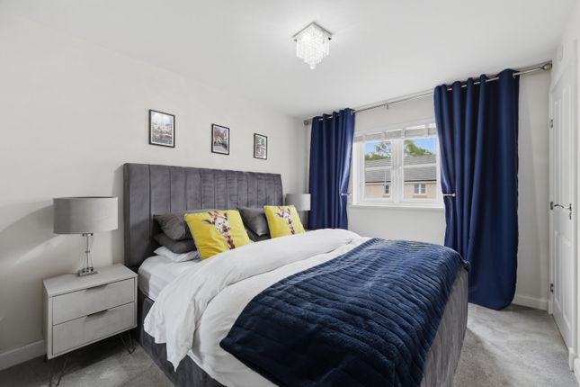 21, Lambourne Crescent, Coatbridge photo 4