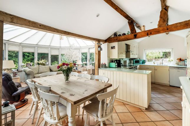 Childs Hall Cottage, 314 Lower Road, Bookham photo 3