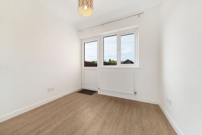 5 Oakwood Terrace Peel Drive, Sittingbourne photo 4