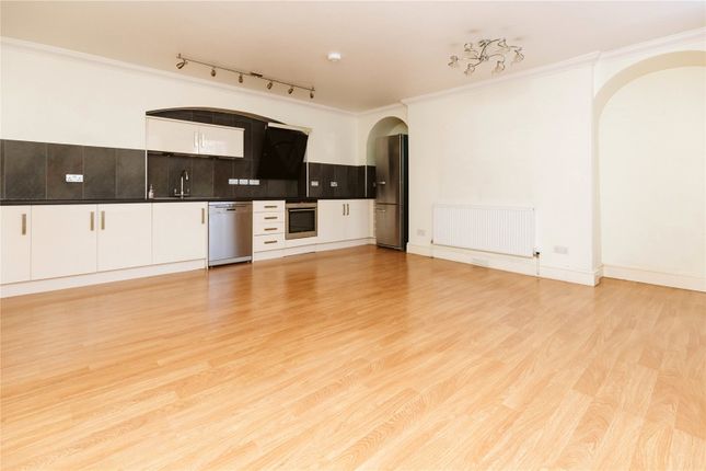 Thumbnail Maisonette to rent in Caledonia Place, Clifton Village, Bristol