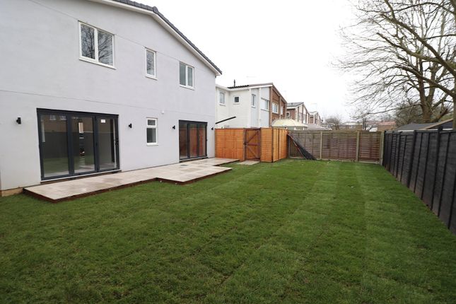 11a, Valley Way, Hertfordshire photo 2