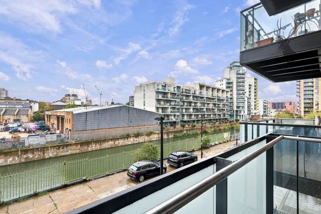 Flat 5, Boathouse Apts, London photo 4