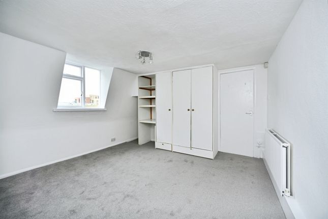 Flat 4, 16, Devonshire Place, Brighton photo 4