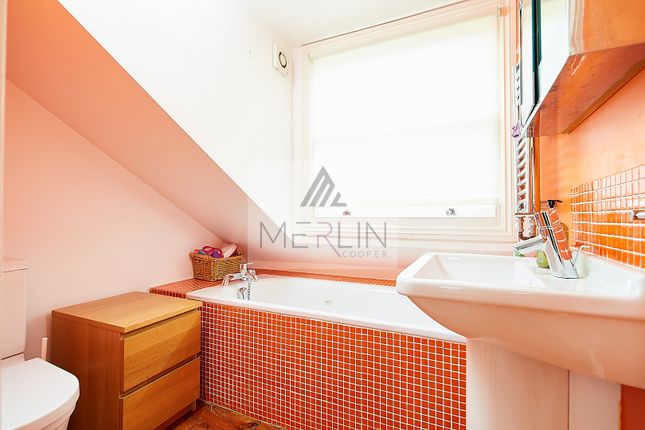 11, Hazelmere Road, London photo 5