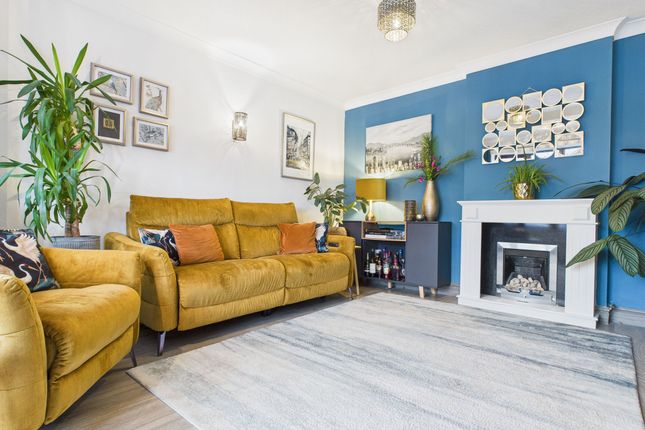 6 Moor Road, Nottingham photo 2