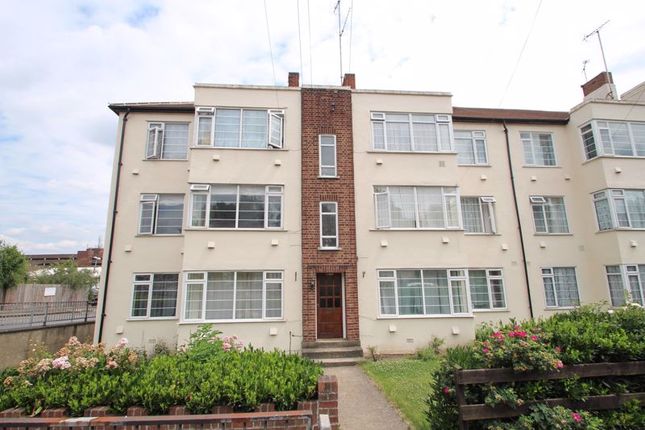 Thumbnail Flat to rent in Spring Vale South, Dartford