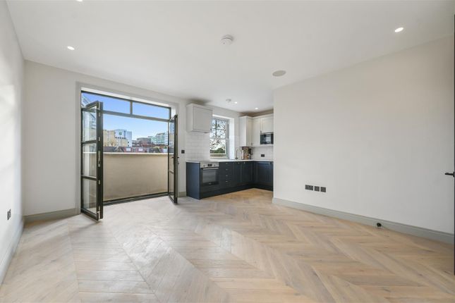 Flat 6, 63, Gordon Road, London photo 3