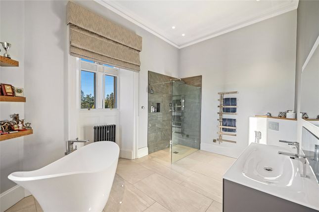 En Suite Bathroom