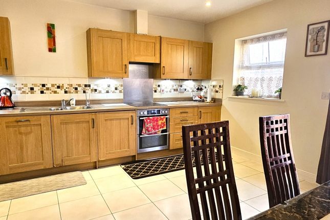 5, Bluebell Terrace, West Drayton photo 5