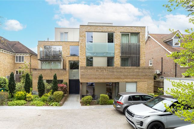 Thumbnail Flat for sale in London Road, St. Albans, Hertfordshire