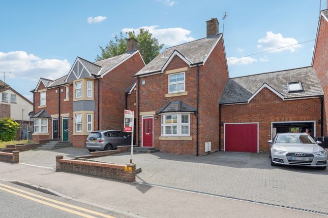 Thumbnail Terraced house for sale in Vale Road, Chesham, Buckinghamshire