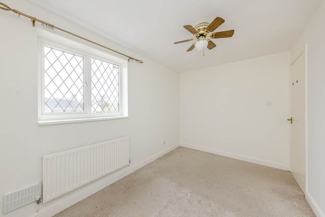 Town house to rent in Bramshaws Acre, Cheadle