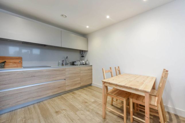 Flat for sale in Tooting High Street, Tooting, London