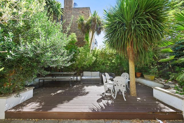 25A, Benbow Road, London photo 3