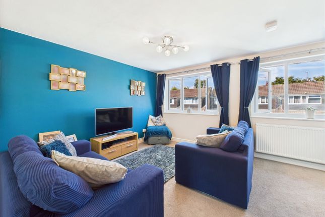 84, Wessington Park, Calne photo 2