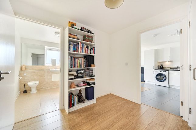Flat 110, Orchard Court, 35, Bell Green, London photo 4