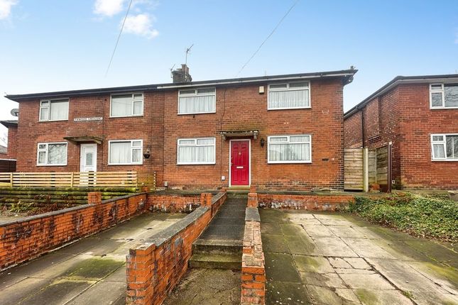 3-bed house on 3, Firwood Crescent, Radcliffe, £200,000