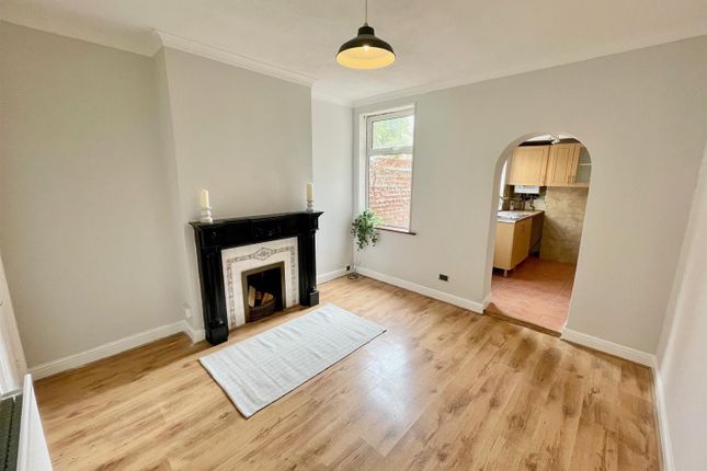 51, Palmerston Road, Peterborough photo 2